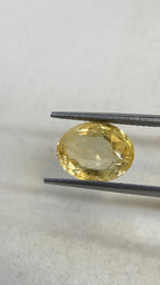 Yellow Sapphire - 4.46 Carat