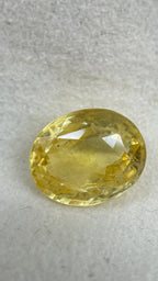 Yellow Sapphire - 5.38 Carat.