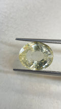 Yellow Sapphire - 6.81 Carat.