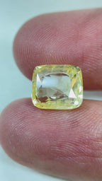 Yellow Sapphire - 5.29 Carat