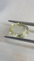 Yellow Sapphire - 6.81 Carat.