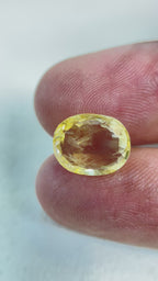 Yellow Sapphire - 6.6 Carat.