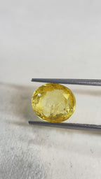 Yellow sapphire - 5.5 Carat.
